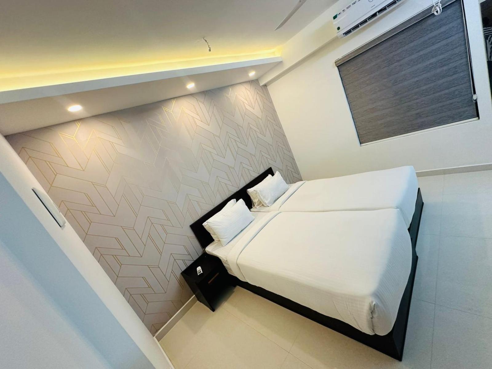 Hotel Nujoom Rooms & Apartments Kochi Exterior foto