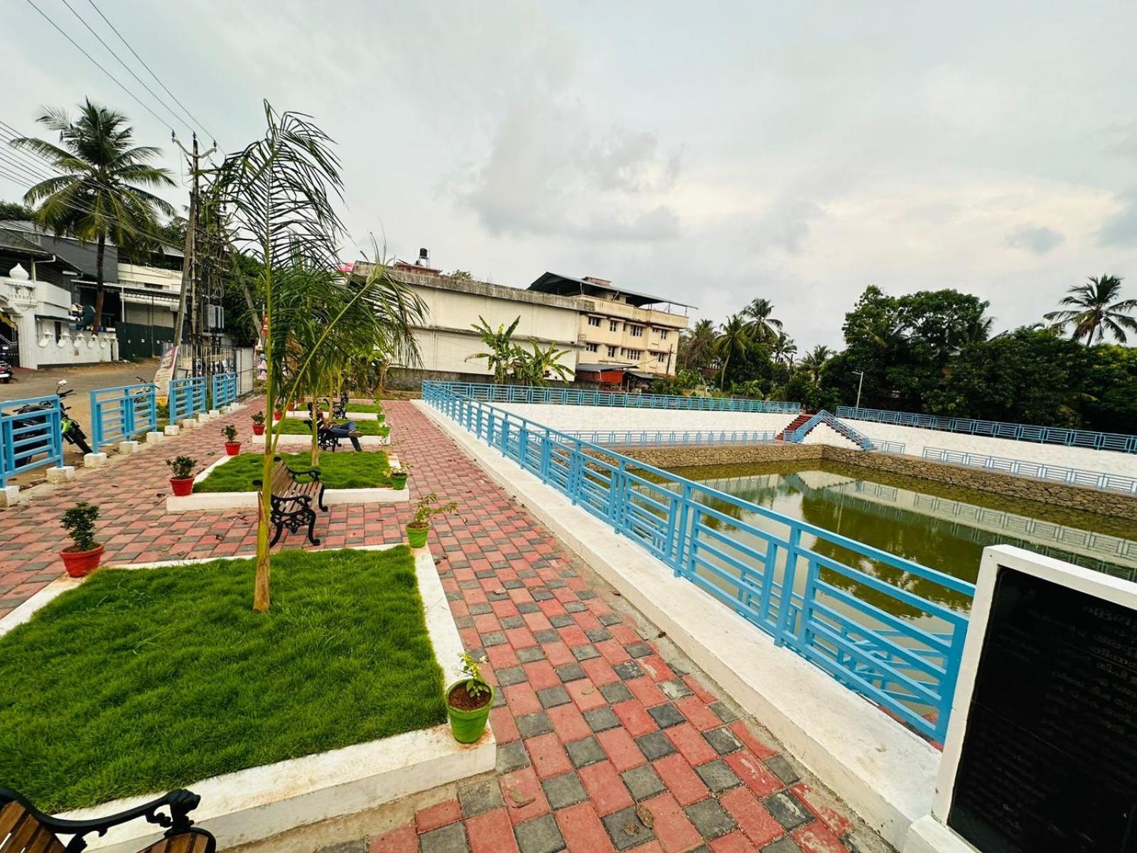Hotel Nujoom Rooms & Apartments Kochi Exterior foto